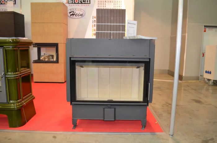 Камінна топка Romotop HEAT 4g 80.50.04 – конвекційна камінна топка з прямим склом і світлою камерою згоряння